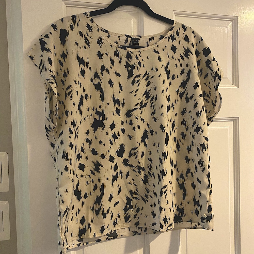 SHEIN Black and Cream Blouse Short Sleeve Shirt